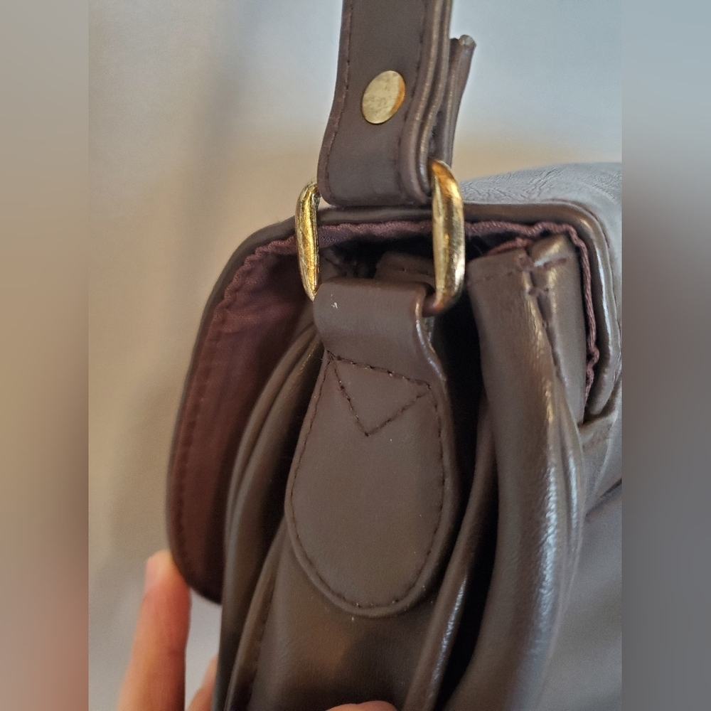 J.G. Hook Vintage Brown Crossbody Bag - Picture 7 of 14